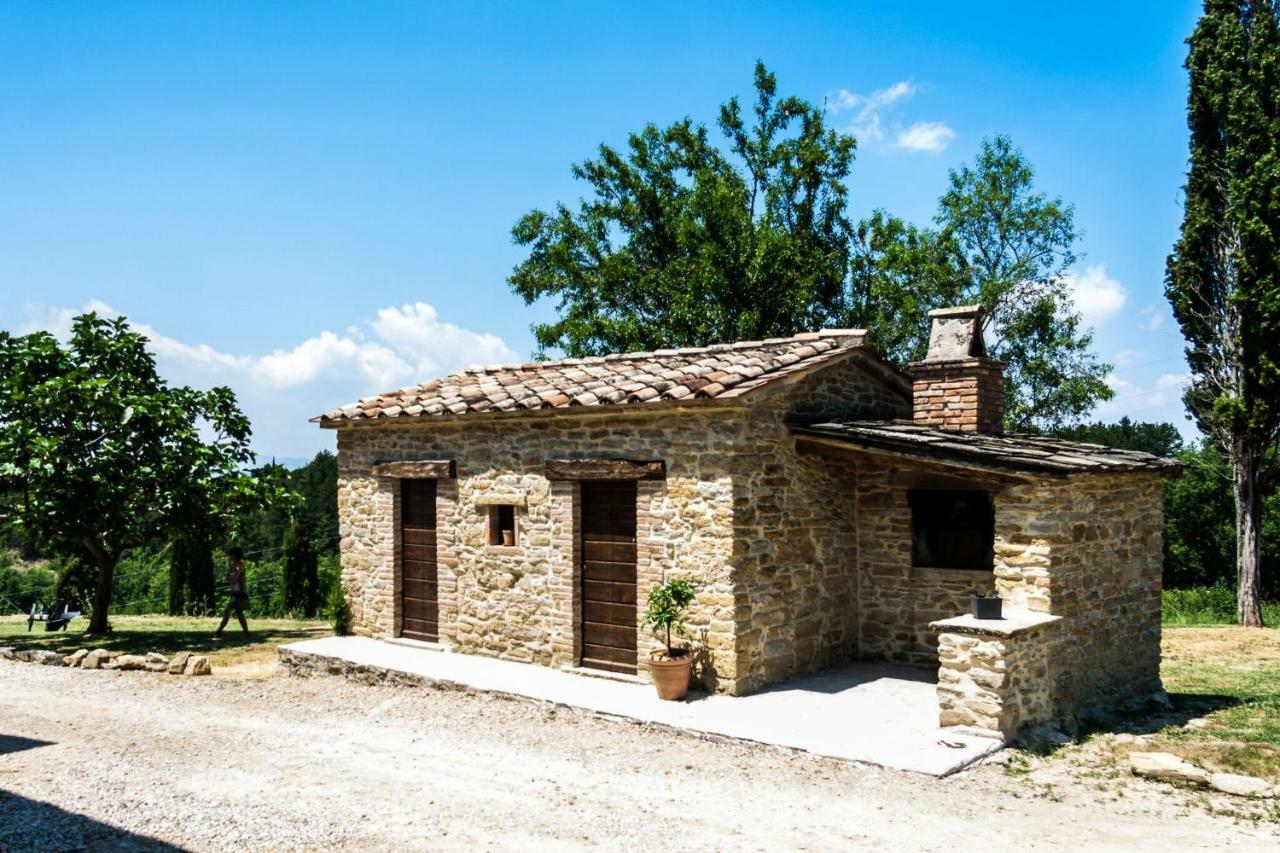 Le Terre Di Caprano Hotel Citta di Castello Luaran gambar