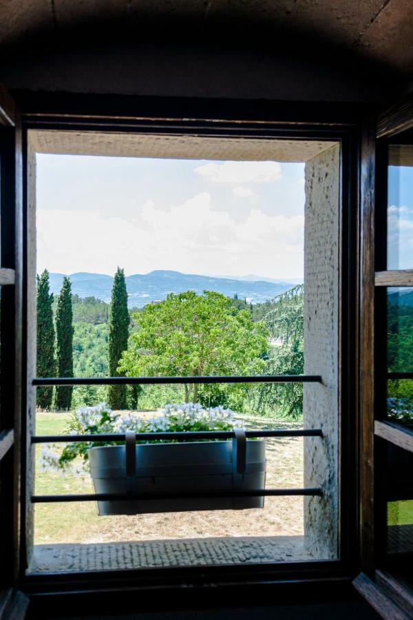 Le Terre Di Caprano Hotel Citta di Castello Luaran gambar