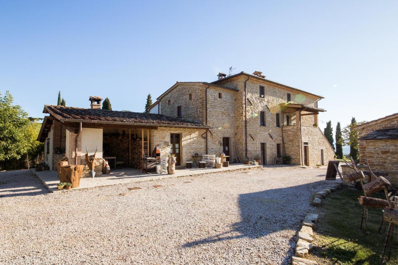 Le Terre Di Caprano Hotel Citta di Castello Luaran gambar