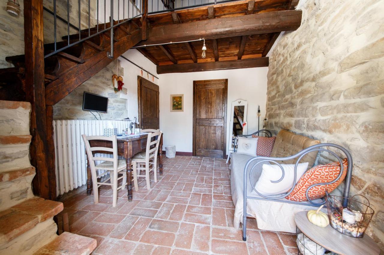 Le Terre Di Caprano Hotel Citta di Castello Luaran gambar