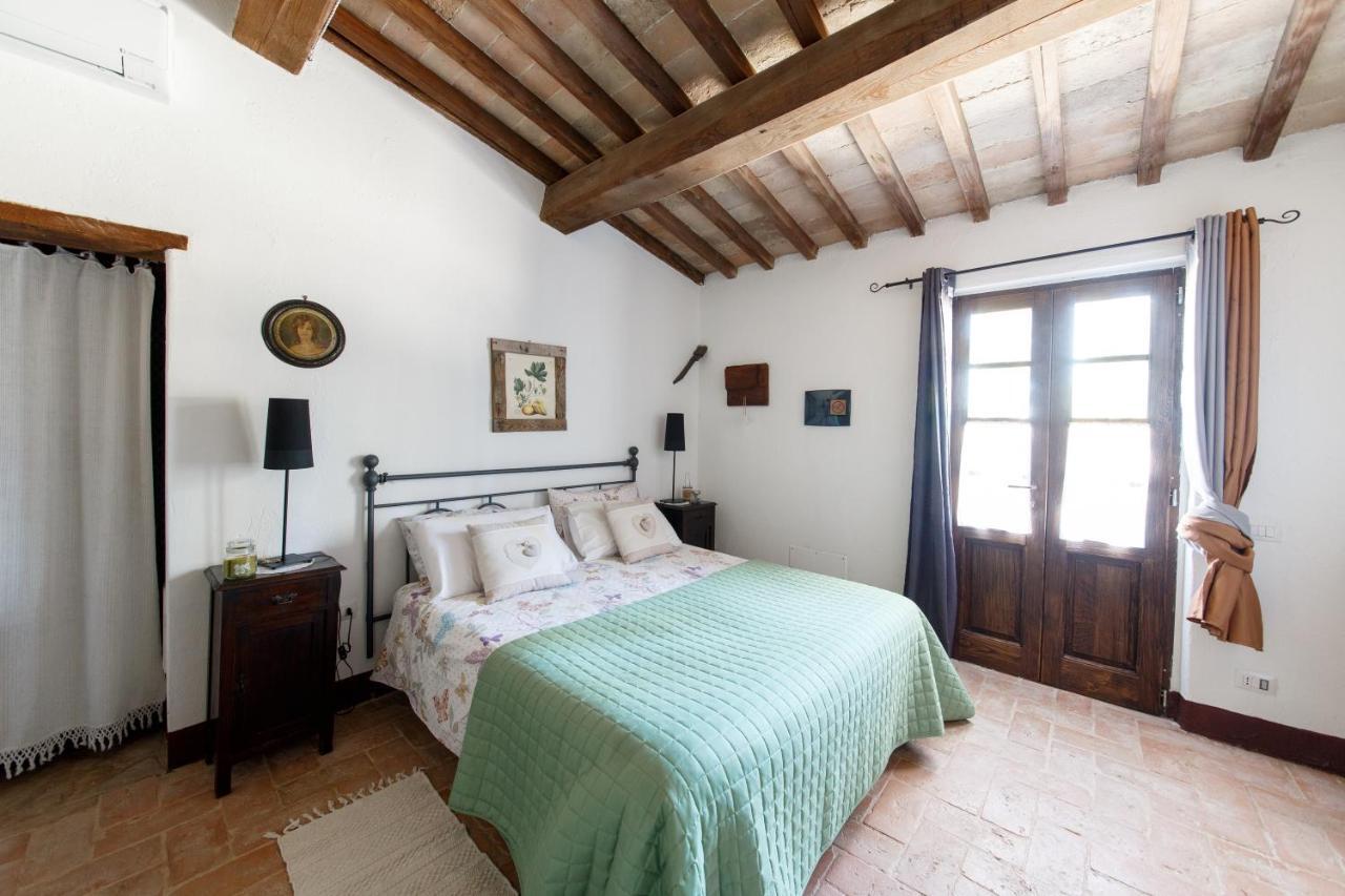 Le Terre Di Caprano Hotel Citta di Castello Luaran gambar